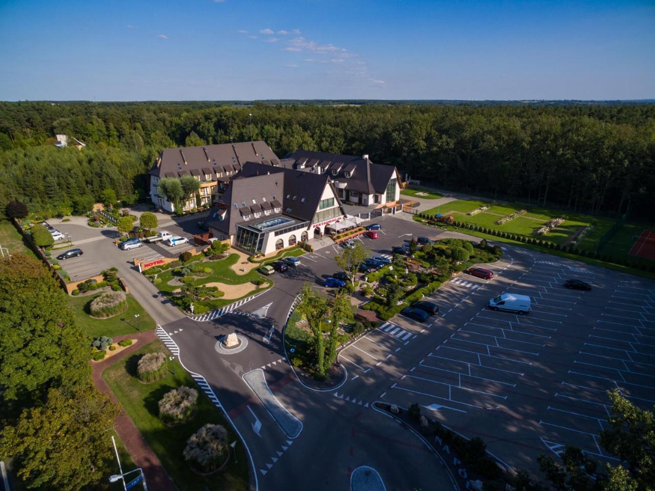 Hotel Na Polboru Сєрадз Екстер'єр фото